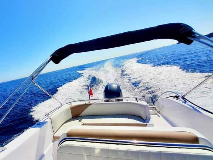 3 uur op Malta: Huur een motorboot en geniet