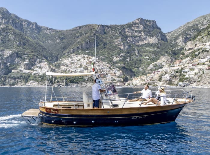 Une journée à la découverte de Maiori : la véritable Dolce Vita en bateau à moteur