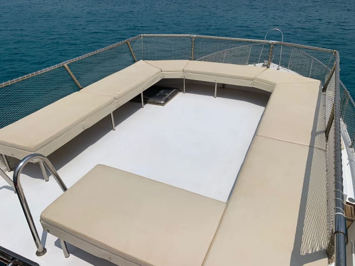 Genießen Sie die Sonne bei einem ganztägigen Bootsausflug nach San Vito Lo Capo.