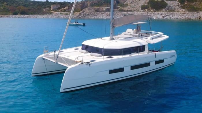 Escursione di un'intera giornata in catamarano a Crabonaxa.