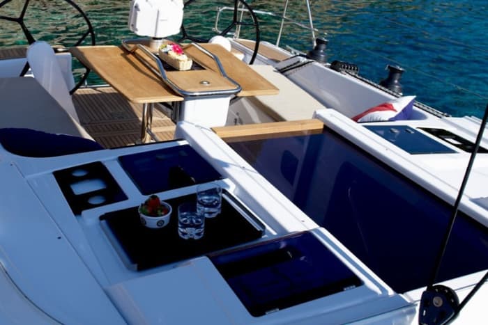 Entspannung in Herzliya: 12 Stunden Sonne auf einem Segelboot