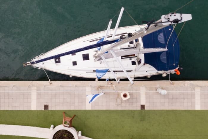 Der Rhythmus von Herzliya: Unvergessliche Momente auf einem Segelboot