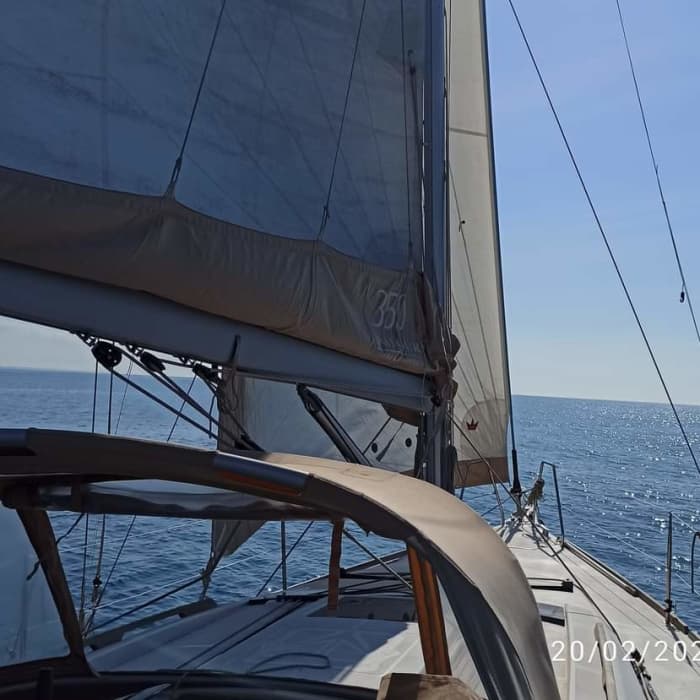 Privater 9-stündiger Segeltörn in Salerno