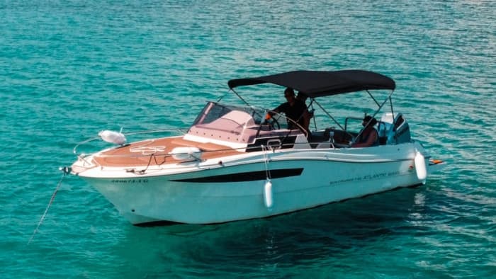 Your day in Trogir: Rent a motorboat for 9h of discovery