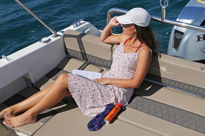 Your day in Trogir: Rent a motorboat for 9h of discovery