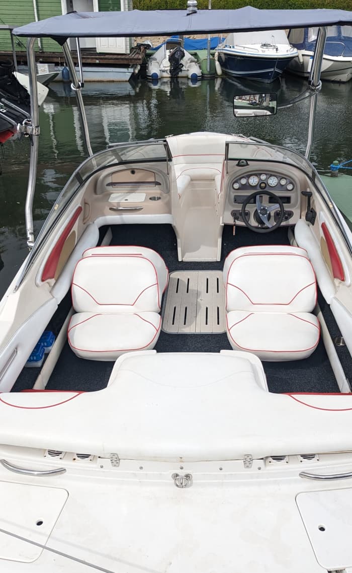 Your private motorboat for a day around Mainz