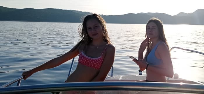 Discover Dubrovnik on a full-day trip on a motorboat