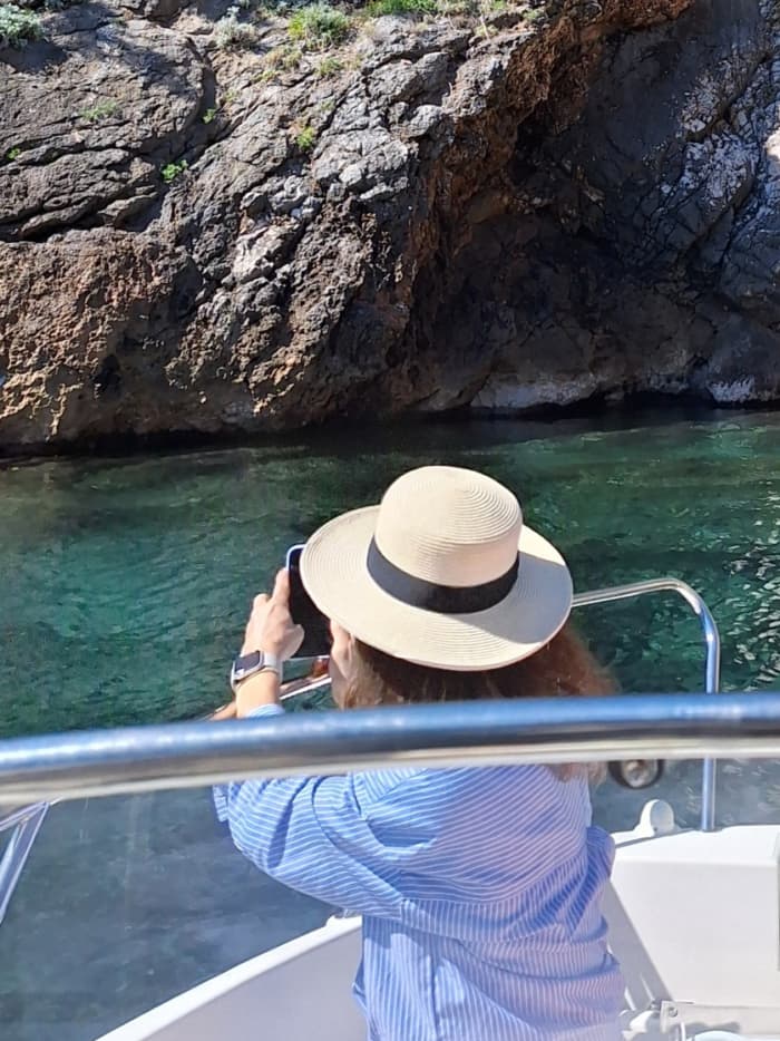 Discover Dubrovnik on a full-day trip on a motorboat