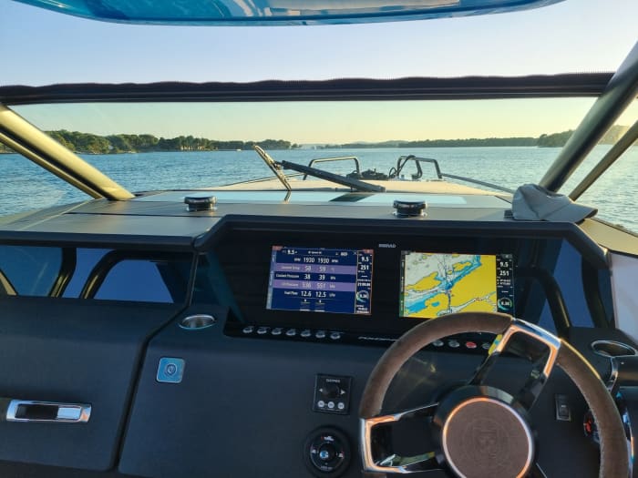 Genießen Sie eine 9-stündige Motorbootfahrt zur Erkundung von Split.