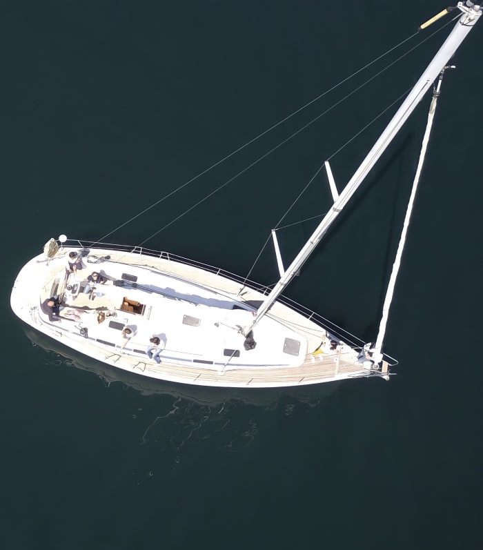Um dia a bordo do Itaca no estuário do Sada
