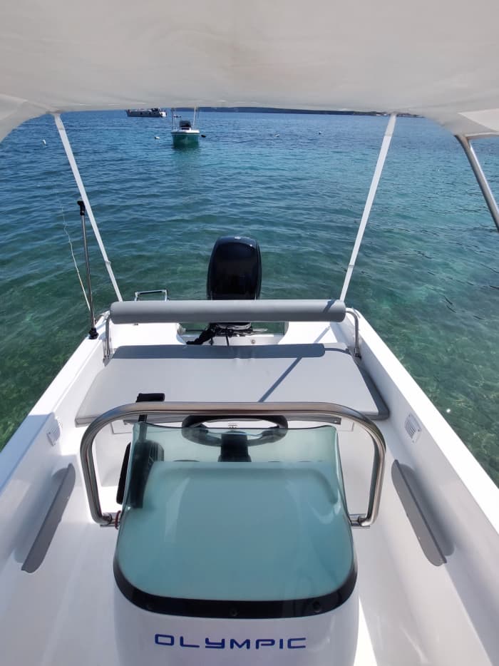 Une journée à Céphalonie sur un bateau à moteur