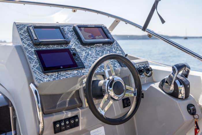 3h30 in Split: Rent a motorboat and enjoy