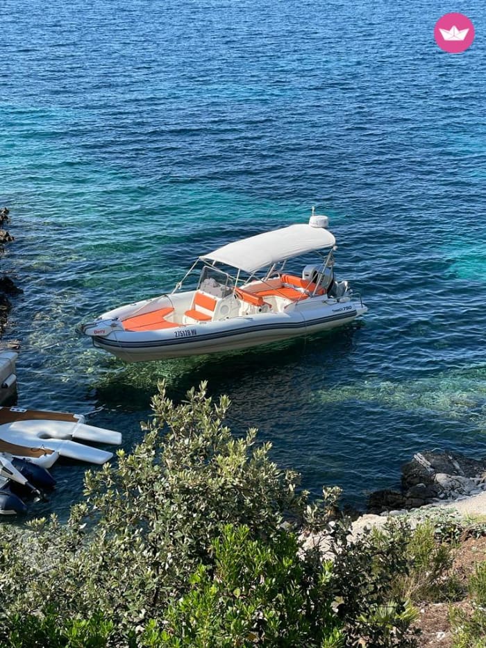 Red Rocks & Pakleni Islands Escape: Sail, Snorkel & Soak Up the Adriatic