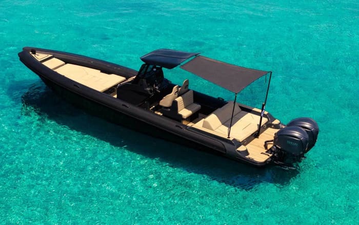 Enjoy the sun on a 8h boat trip in Corfu
