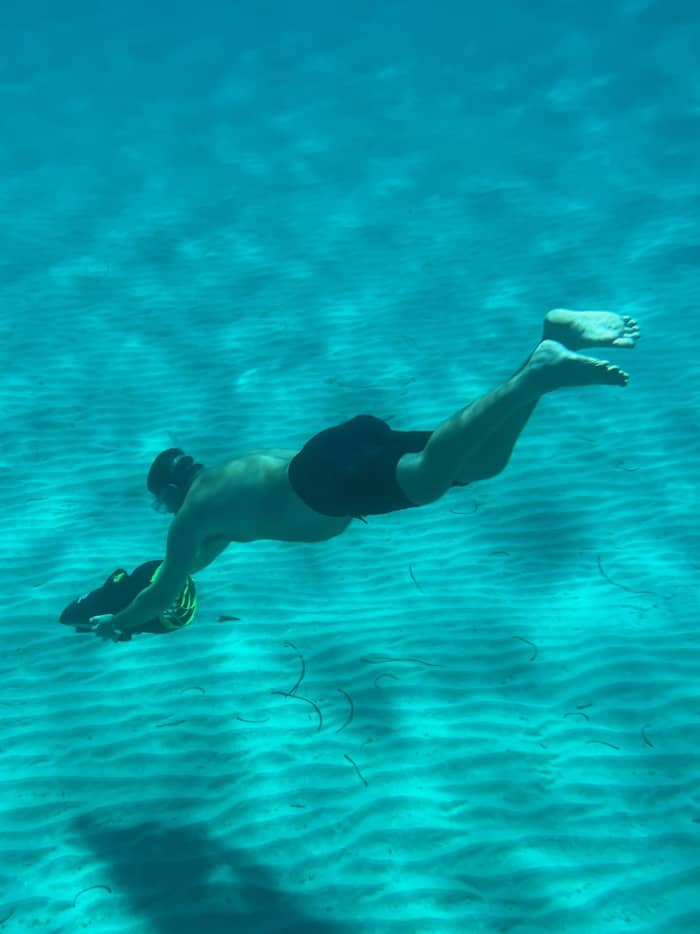 Explore Delos & Relax on Rhenia: A Scenic Half-Day Cruise