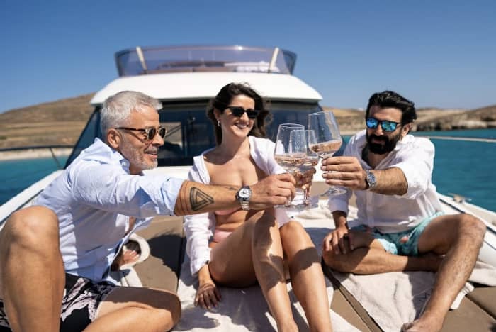 Explore Delos & Relax on Rhenia: A Scenic Half-Day Cruise