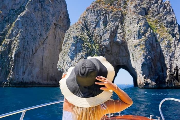 Capri by Sea: Private Tour of the Island from Capri