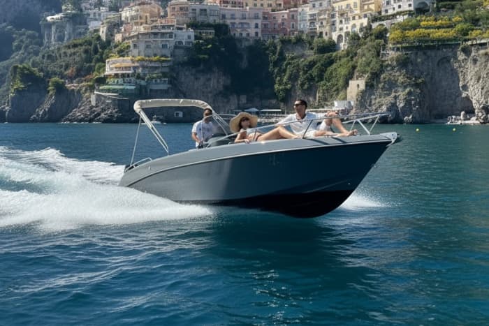 Capri by Sea: Private Tour of the Island from Capri