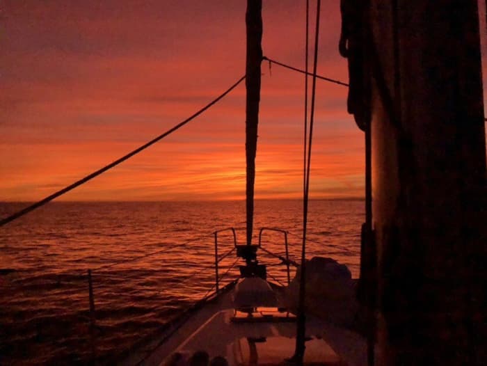 Discover Punta Umbría on a full-day sailing trip