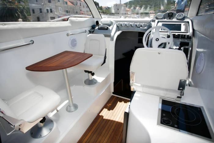 Your day in Split: Rent a motorboat for a full day of discovery