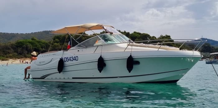 Votre journée à Cannes : louez un bateau à moteur pour 8h de découverte
