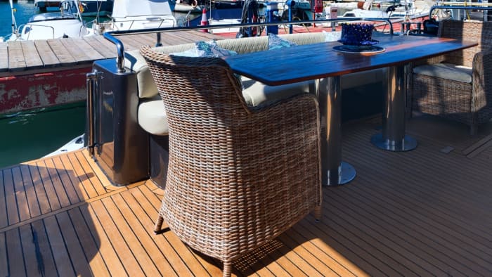 8-hour charter on an exclusive yacht