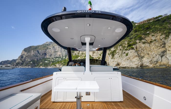 Enjoy 9 hours on a motorboat to explore Mahon