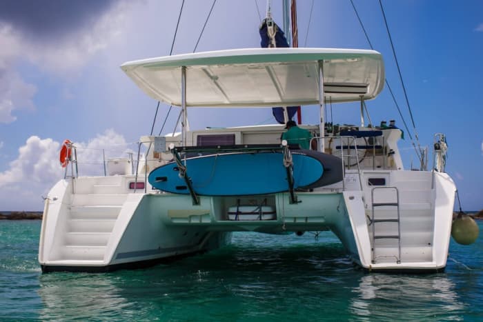 Odkryj Puerto Aventuras jak nigdy dotąd na katamaranie