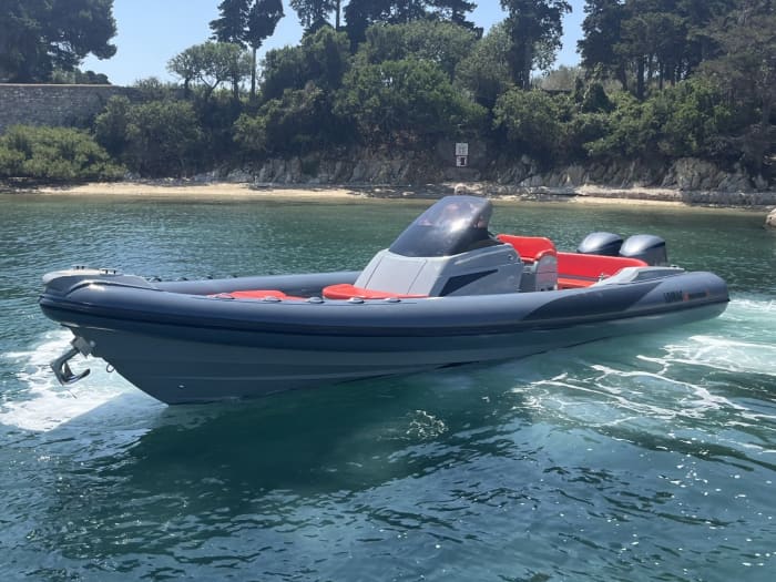 Enjoy 7h30 on a motorboat in Golfe Juan