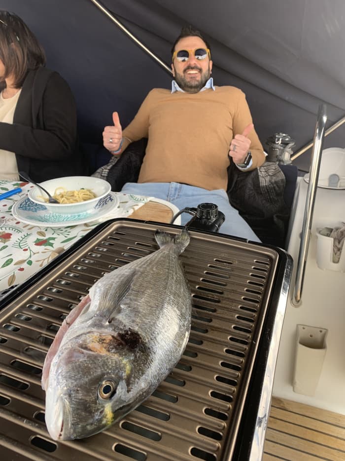 Heldags seglingsupplevelse på en segelbåt i Salerno