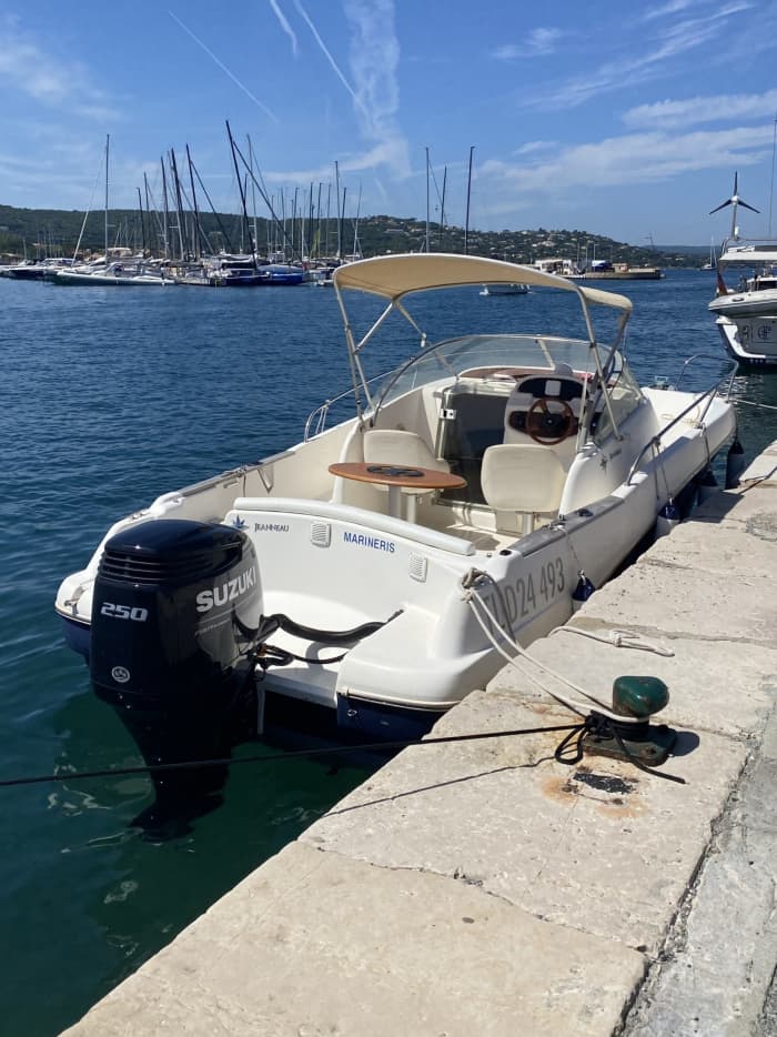 Dedica 9 ore a scoprire la magia nascosta di Saint-Raphaël dalle onde
