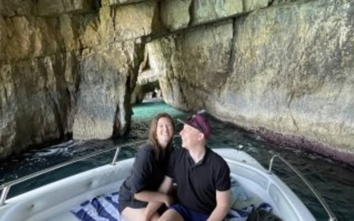 Southern Discovery: Turtle Island & Hidden Caves Tour