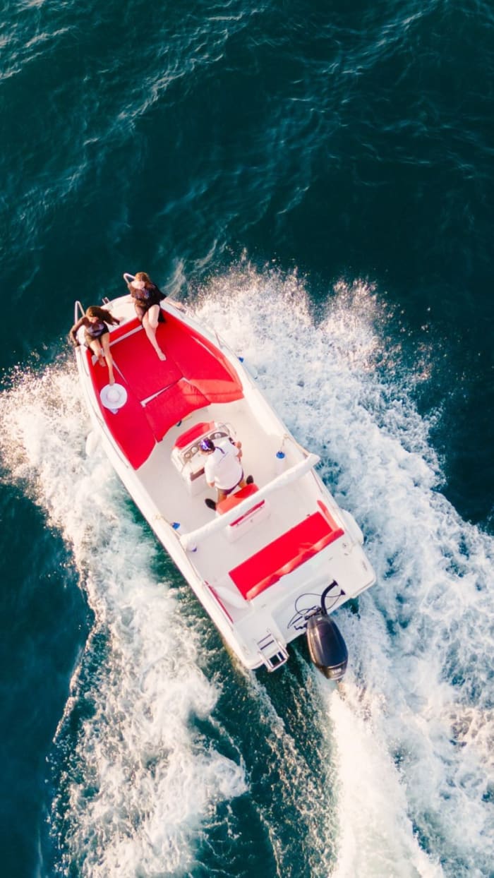 Discover Capri in 3 Hours: Exclusive Cruise