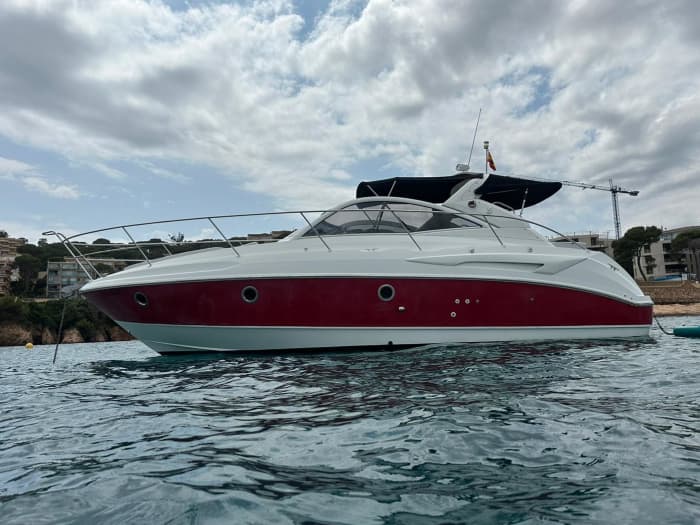 Geniet van 8 uur op een motorboot in Platja d'Aro.