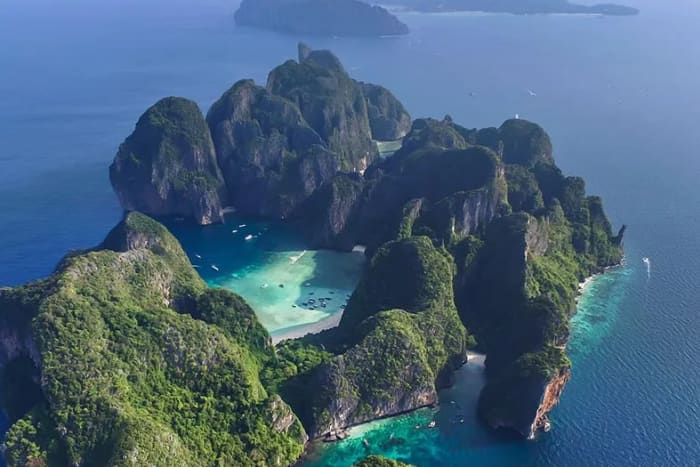 Phuket's ultieme watersportavontuur: 8 uur durend catamaranavontuur