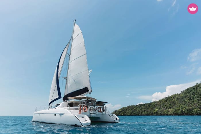 Zonsondergangcruise: 4,5 uur durende privécatamarantocht in Phuket