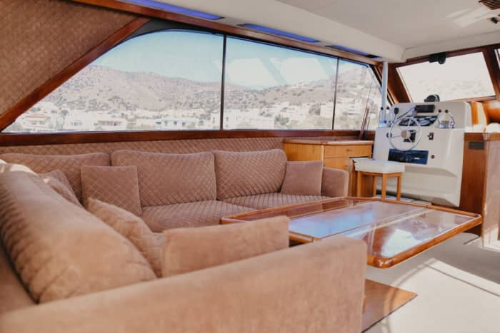 Croisière privée en yacht à moteur de 15 mètres — Port d'Elounda à Spinalonga et baie de Mirabello (3 à 6 heures)