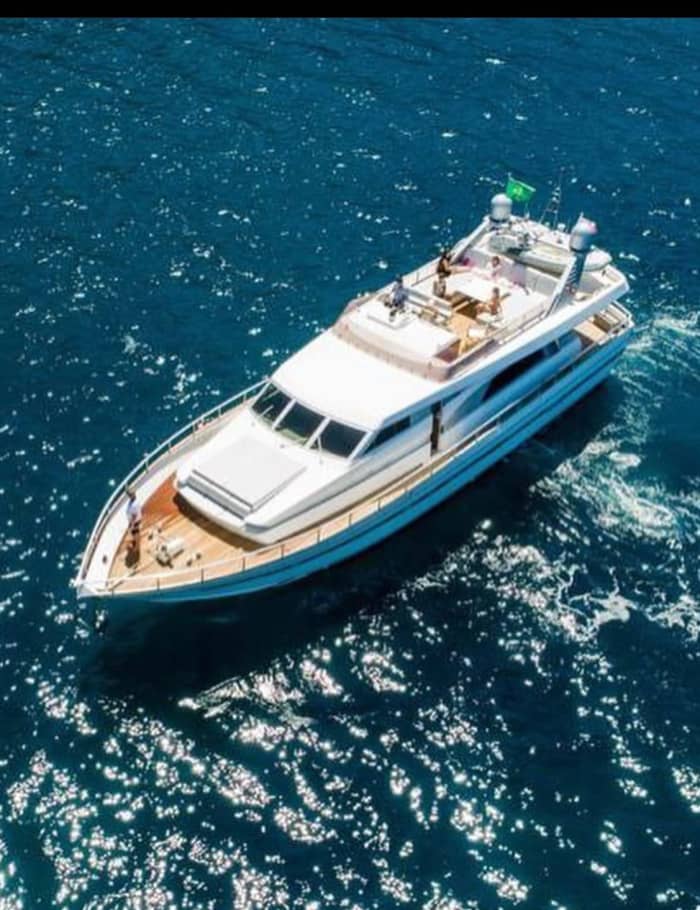 Premium-Yacht-Erlebnis entlang der Amalfiküste