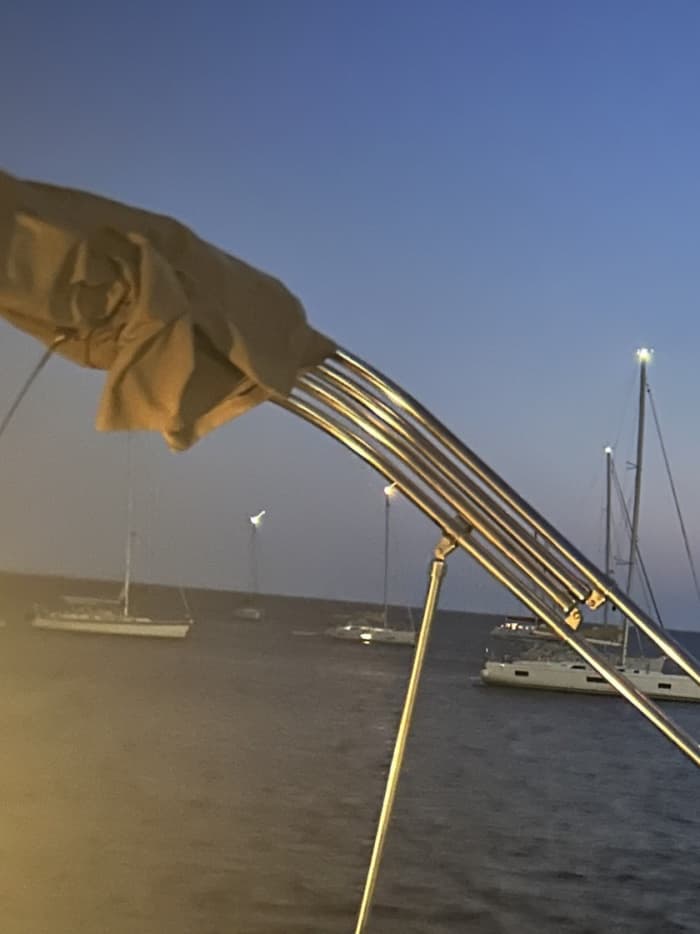 Entdecken Sie Bari auf einem ganztägigen Segeltörn