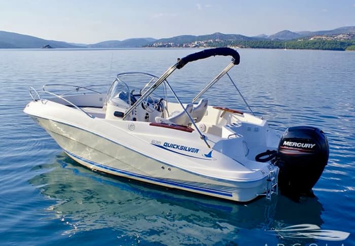 Półdniowy wynajem 6,5-metrowej łodzi motorowej w Argelès-sur-Mer lub Collioure