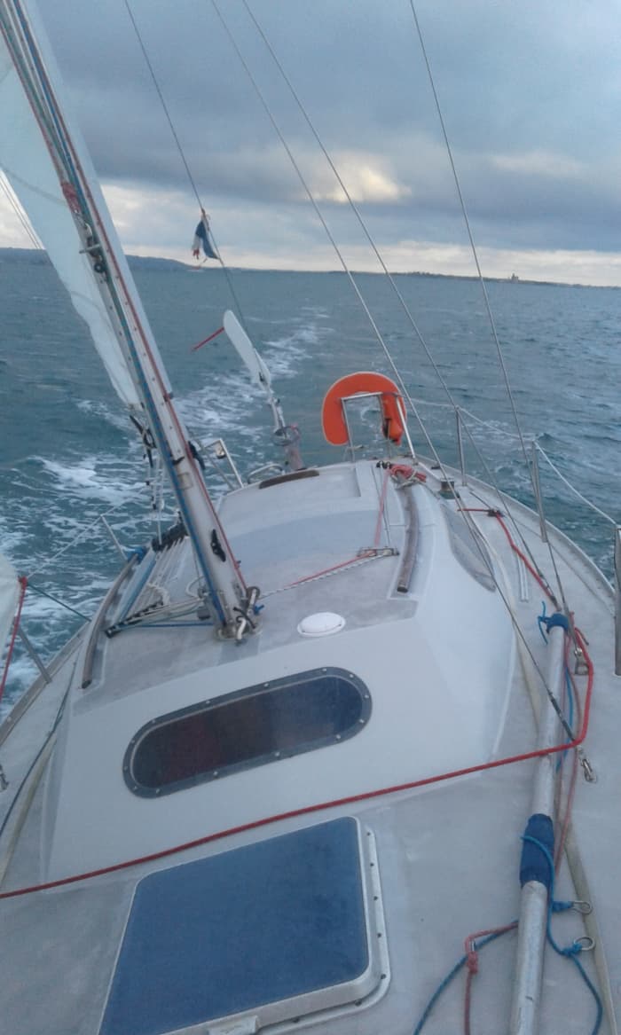 Geniet van een hele dag zeilen in Saint-Vaast-la-Hougue.