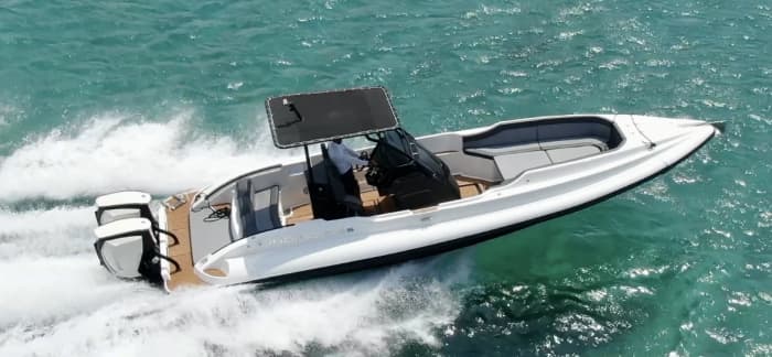 Prywatny rejs łodzią motorową wokół Paros