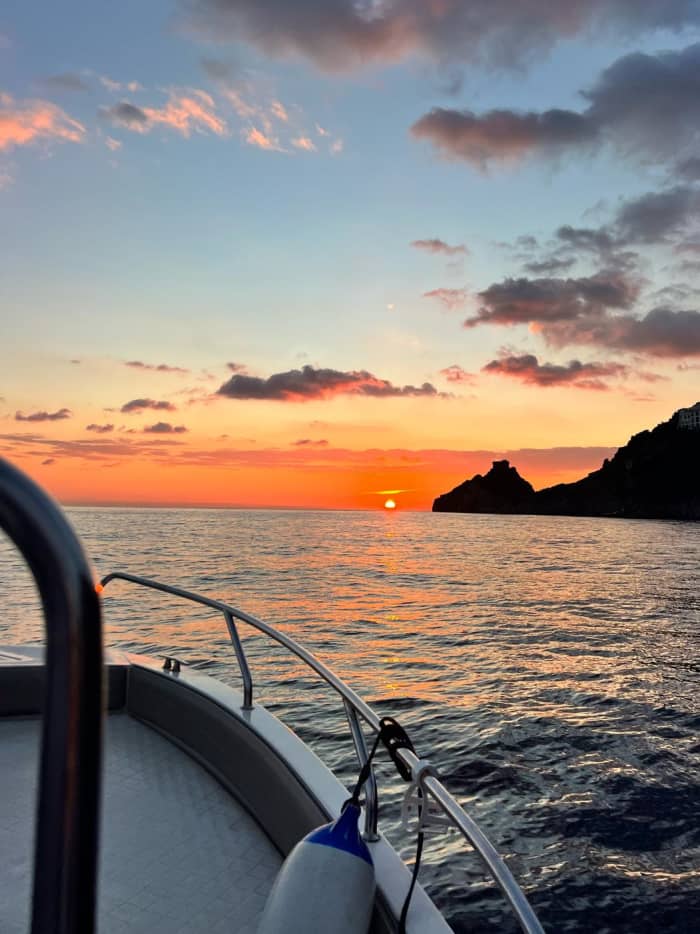 Van Sorrento naar de Amalfikust: tocht tussen zee en betoverende dorpen