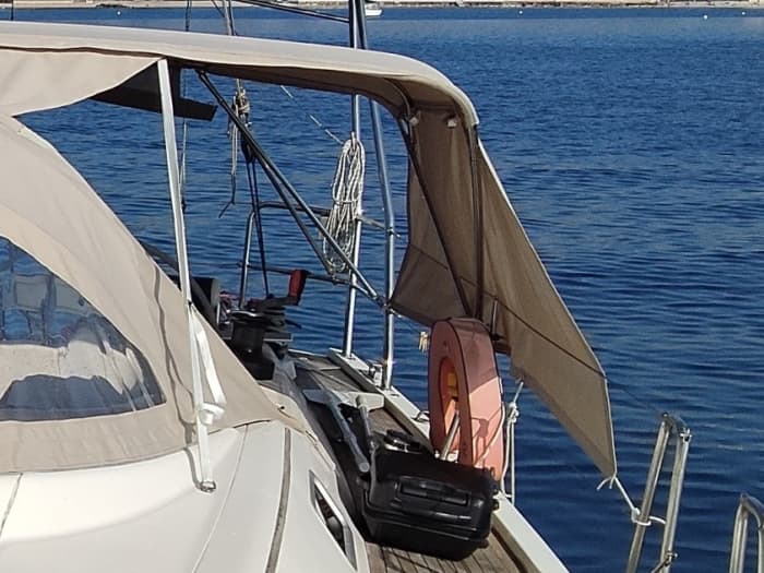 The rhythm of Hyères: Unforgettable moments on a sailboat