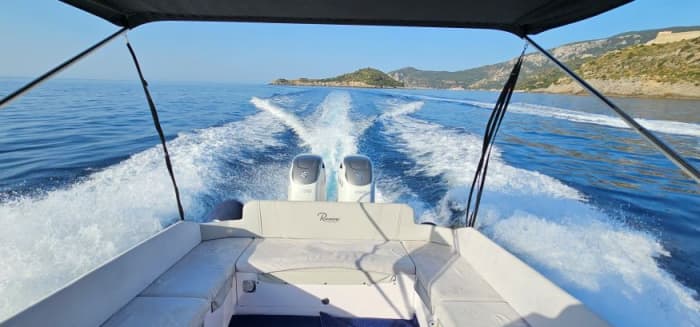Une journée autour de Porto Ercole : Profitez de 9 heures de découverte en bateau à moteur