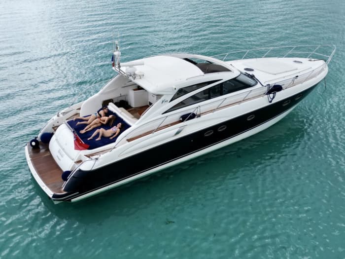 Évasion Exclusive : Journée Prestige sur la Riviera