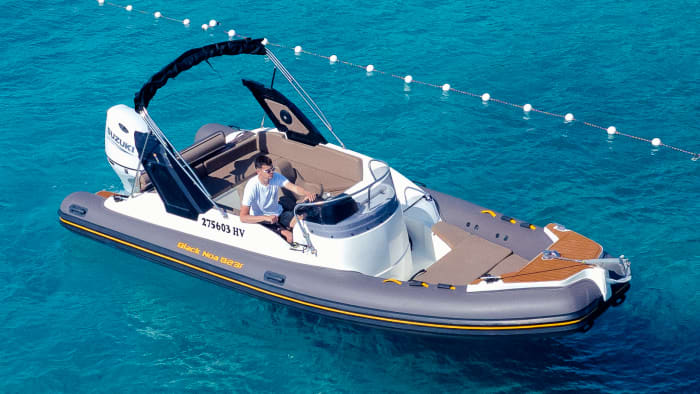 Een ware ontsnapping aan de Adriatische Zee: 8 uur in de ongerepte schoonheid van Hvar.