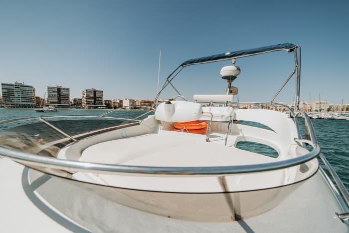4-hour boat tour + Paddle surfing + Bottle of premium Cava - ALL INCLUSIVE