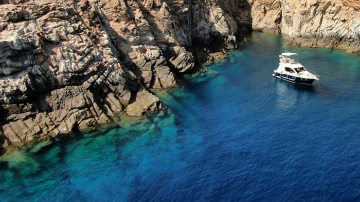 Ein Tag in La Maddalena mit einem Motorboot