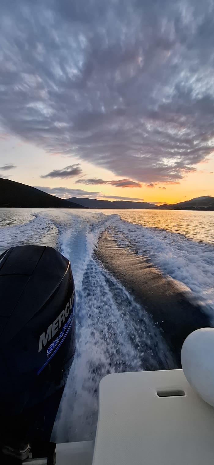 Croisière en soirée : Grotte bleue et coucher de soleil sur l'océan 3h
